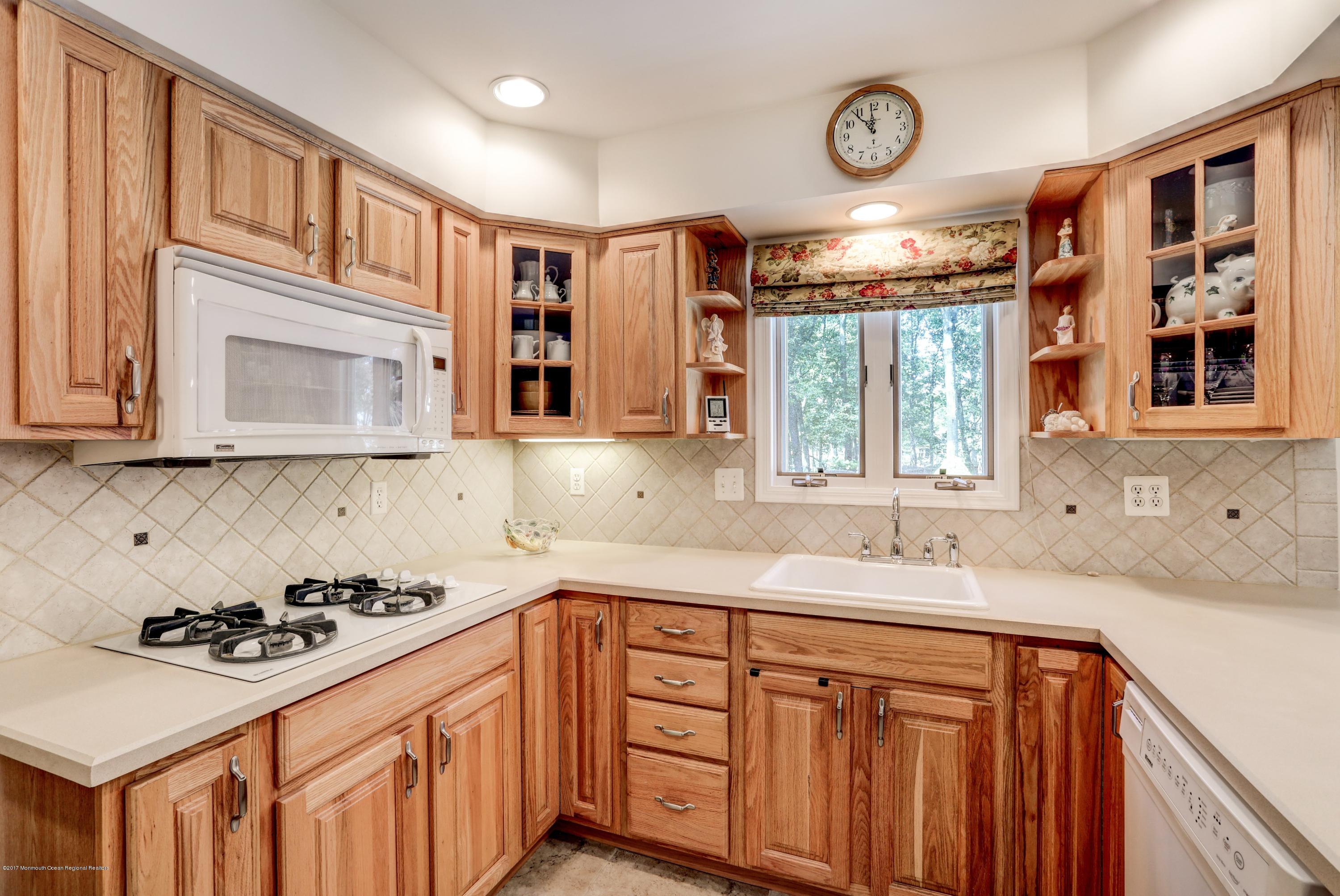 107 Salem Hill Road Howell, NJ 07731 - Photo 11 of 30 013_Kitchen