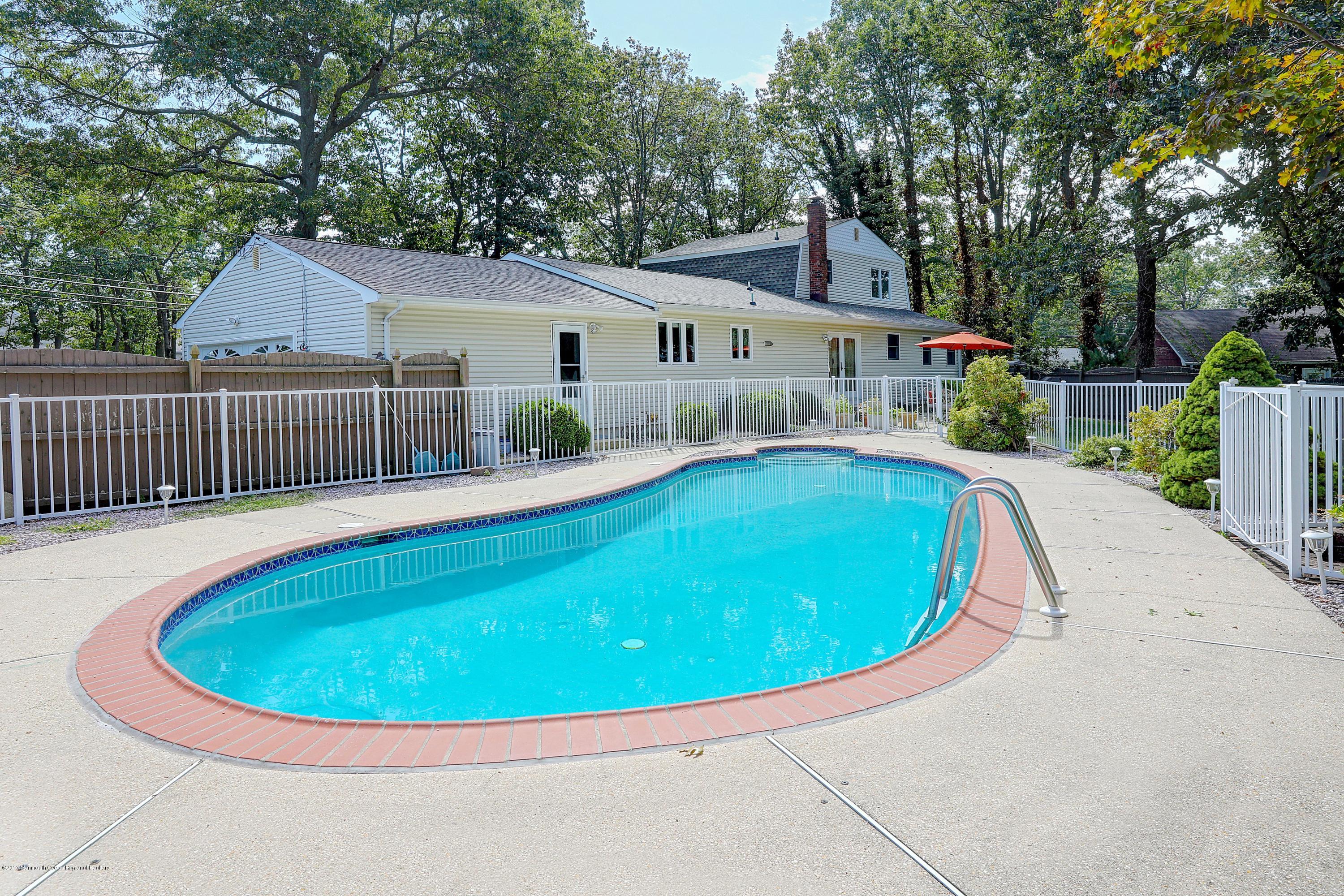 107 Salem Hill Road Howell, NJ 07731 - Photo 28 of 30 031_Pool