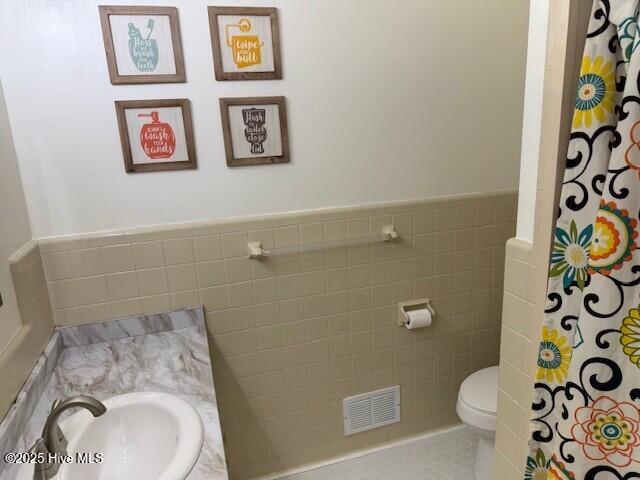 113 Clarendon Road Ahoskie, NC 27910 - Photo 19 of 28 Bathroom 2a
