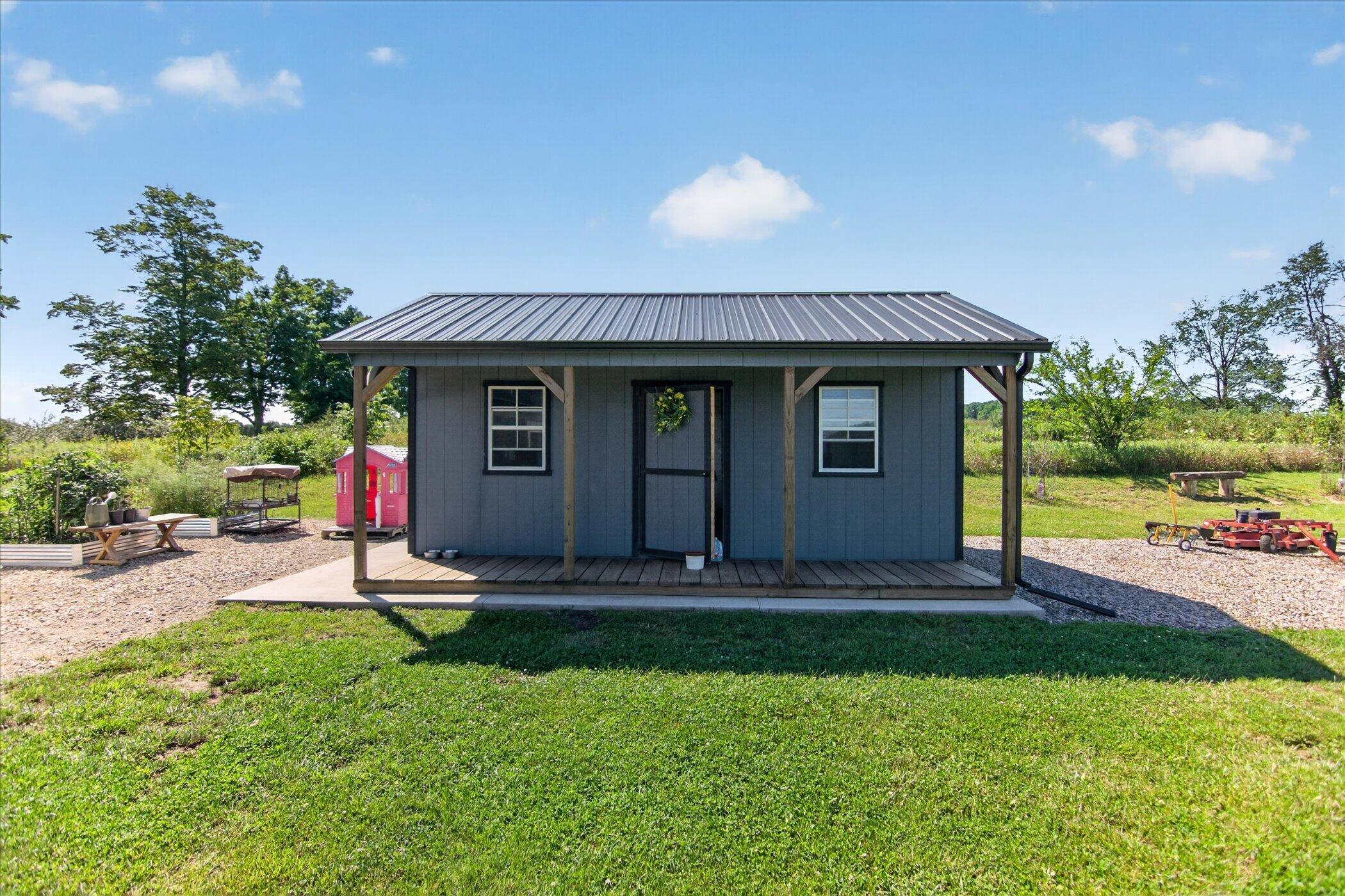 13951 Lane Road Cement City, MI 49233 - Photo 34 of 47 shed