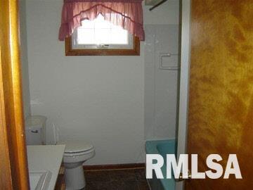 704 South Main Street Belle Rive, IL 62810 - Photo 8 of 13