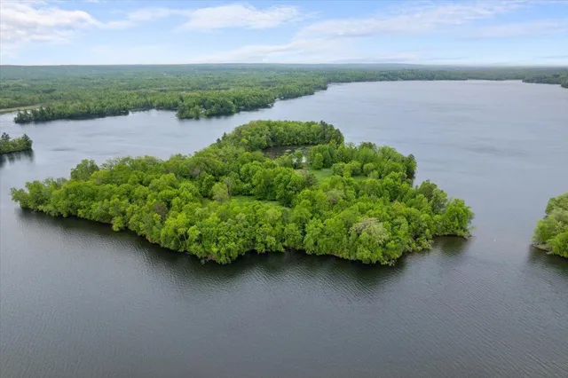 $1,250,000 | X X Garbutt Island, Birchwood, WI 54817