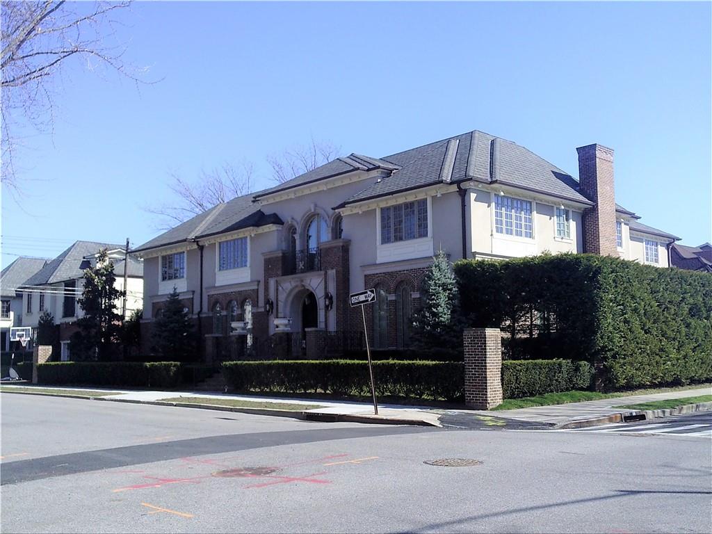 606 Hampton Avenue Brooklyn, NY 11235 - Photo 1 of 2 front view of a house