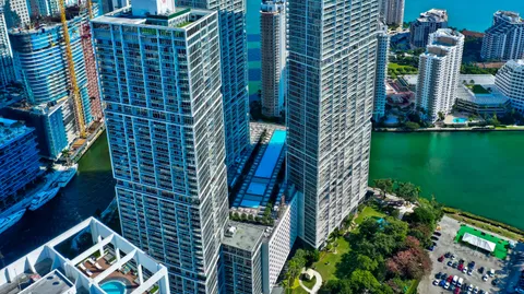 $595,000 | 485 Brickell Avenue, Unit 2107, Miami, FL 33131