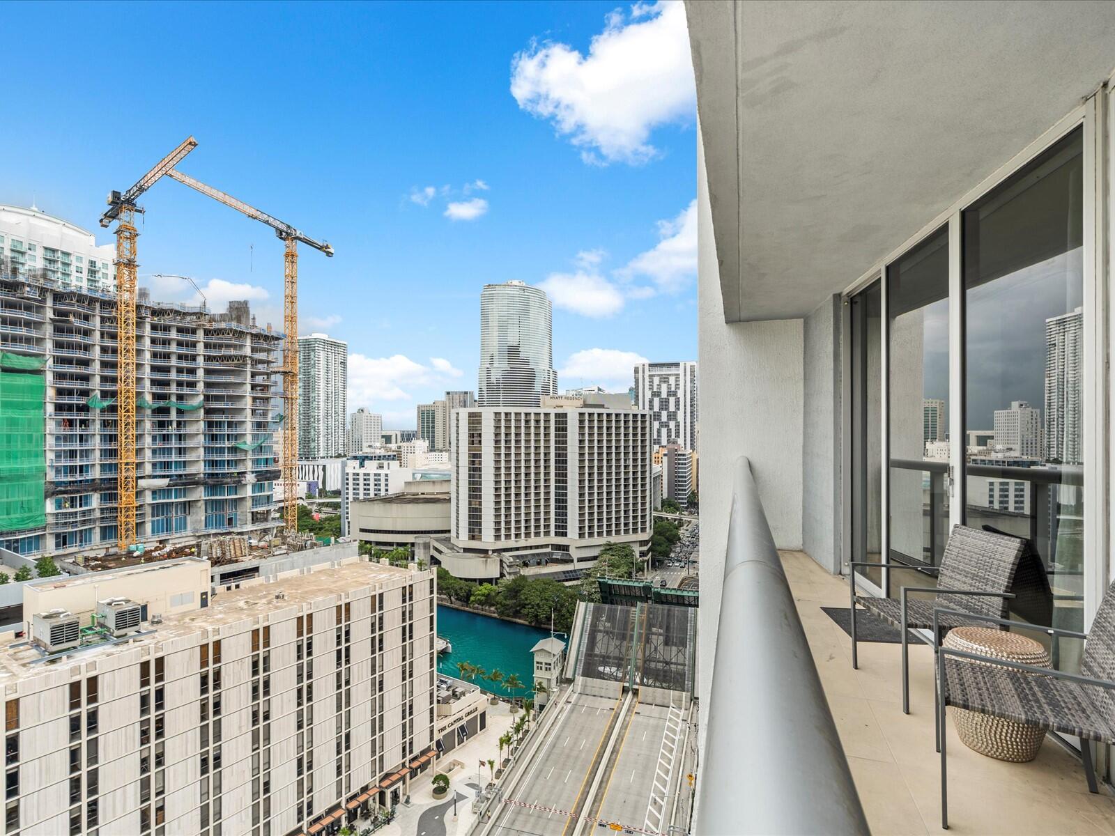485 Brickell Avenue, Unit 2107 Miami, FL 33131 - Photo 3 of 18 a view of balcony with furniture
