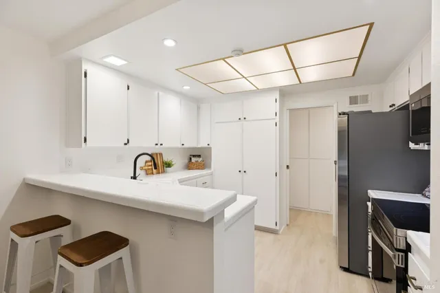 $825,000 | 49 Flicker Drive, Novato, CA 94949