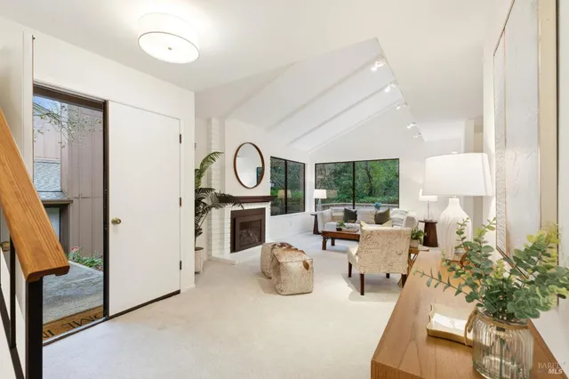 $825,000 | 49 Flicker Drive, Novato, CA 94949