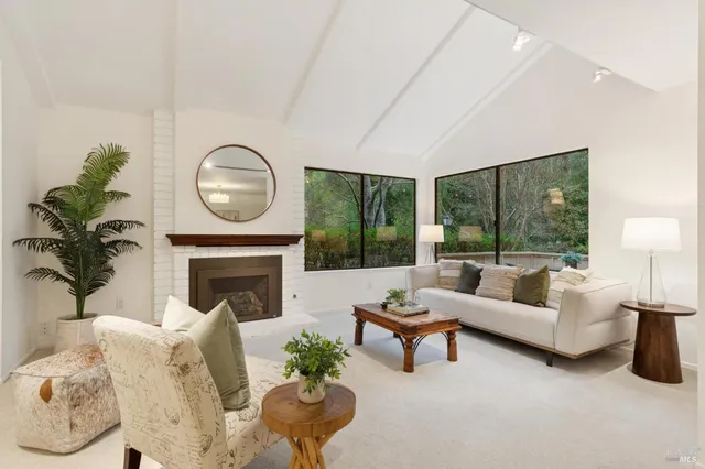 $825,000 | 49 Flicker Drive, Novato, CA 94949