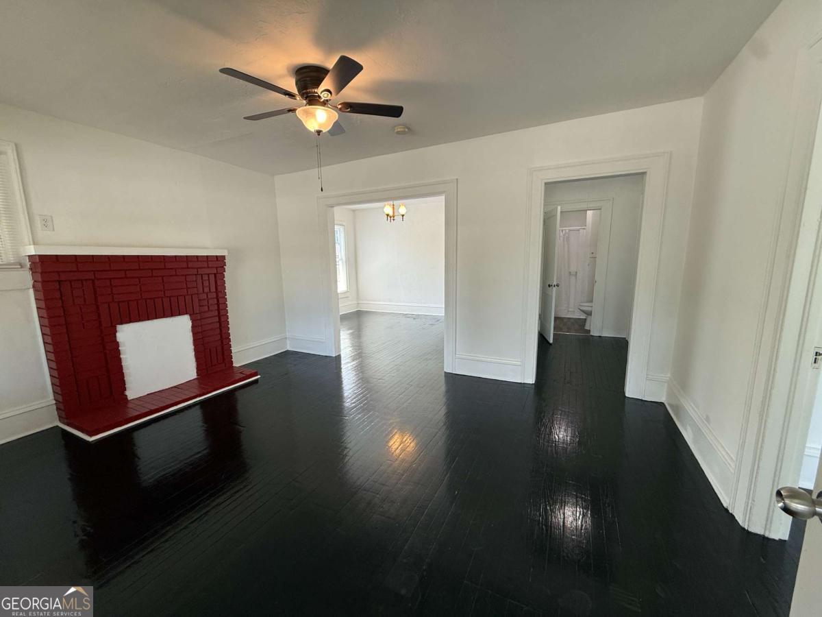 713 Quarterman Street Waycross, GA 31501 - Photo 4 of 27