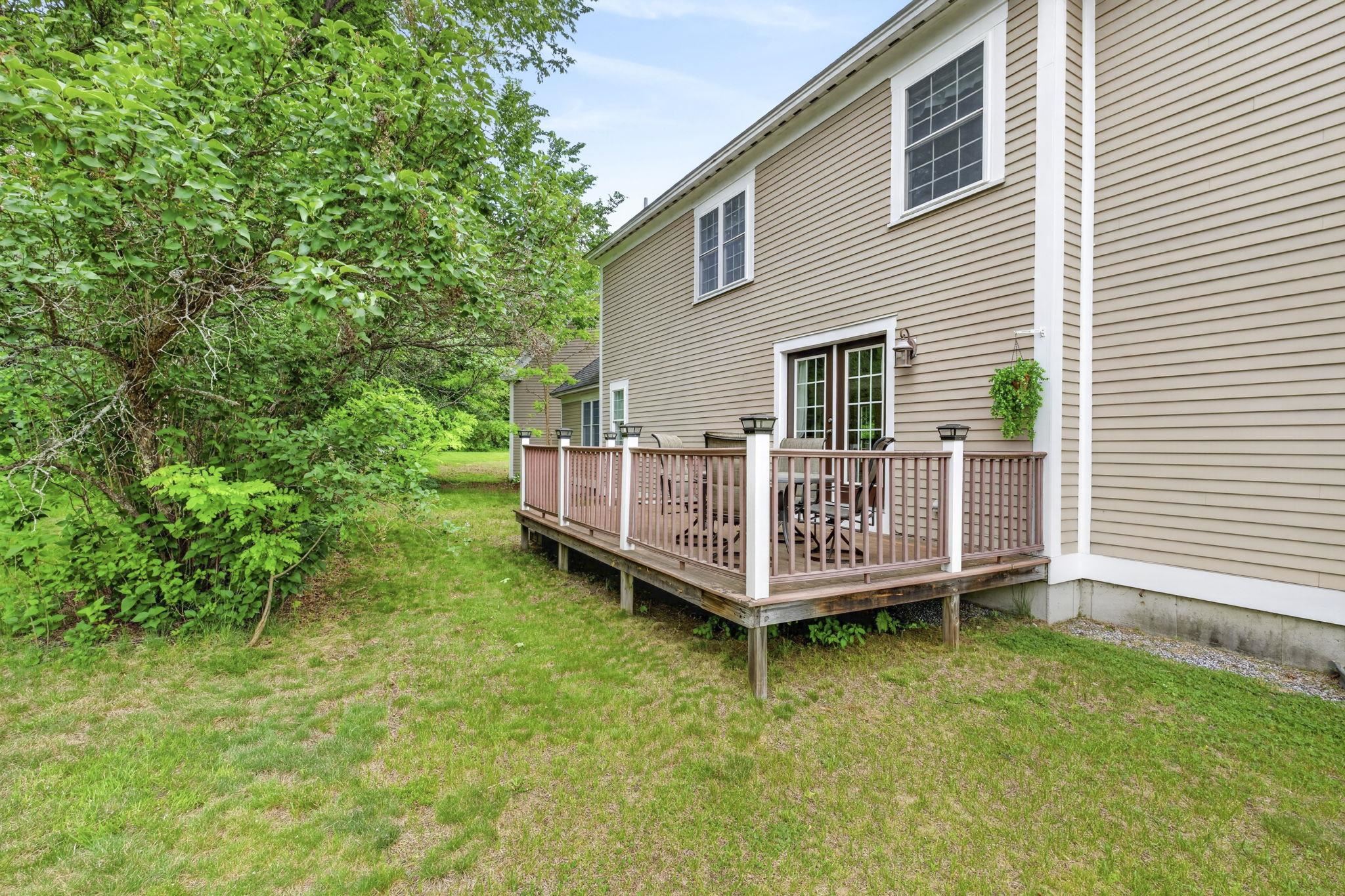 376 Main Street Hopkinton, NH 03229 - Photo 52 of 57