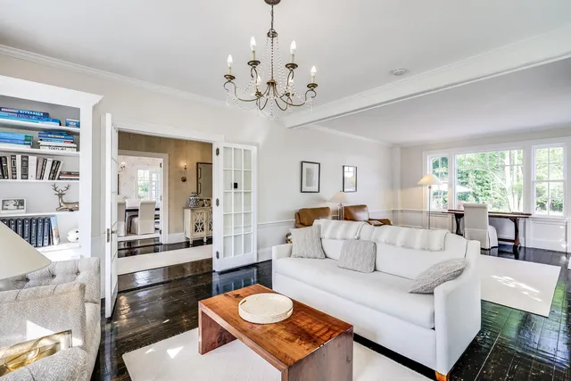 $2,200,000 | 2400 Meetinghouse Way, West Barnstable, MA 02668