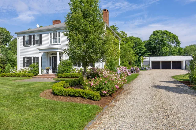 $2,200,000 | 2400 Meetinghouse Way, West Barnstable, MA 02668