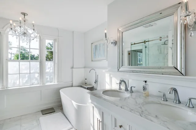 $2,200,000 | 2400 Meetinghouse Way, West Barnstable, MA 02668