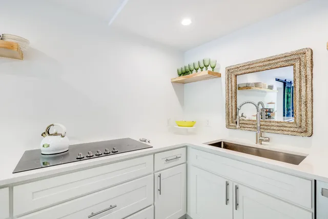 $2,200,000 | 2400 Meetinghouse Way, West Barnstable, MA 02668