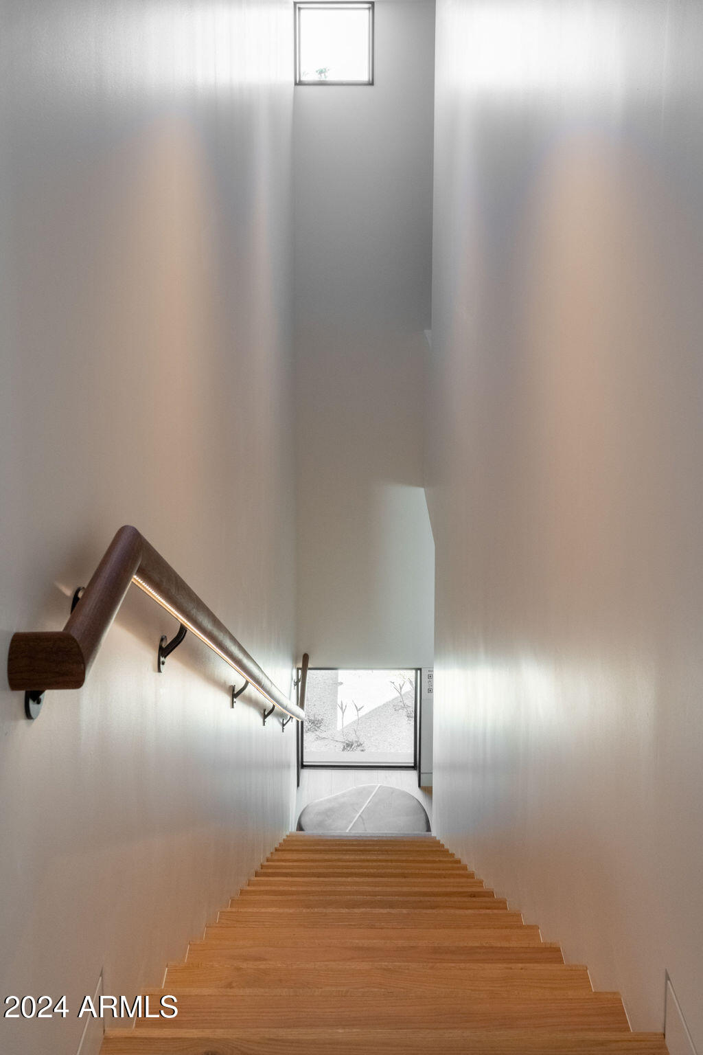 1740 East Ocotillo Road, Unit 4 Phoenix, AZ 85016 - Photo 8 of 20 a view of empty room