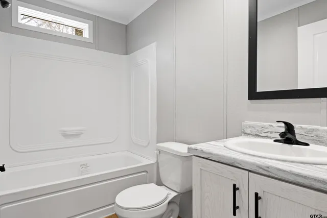 $240,000 | 15317 Farm To Market 95, Mount Enterprise, TX 75681