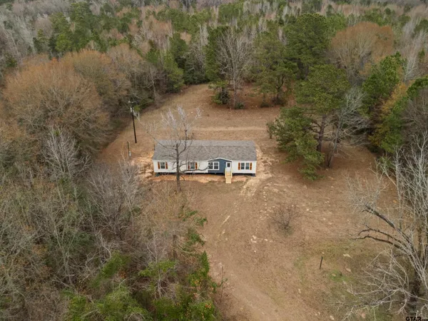 $230,000 | 15317 Farm To Market 95, Mount Enterprise, TX 75681