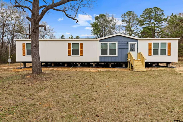 $240,000 | 15317 Farm To Market 95, Mount Enterprise, TX 75681