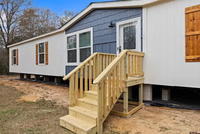 $240,000 | 15317 Farm To Market 95, Mount Enterprise, TX 75681