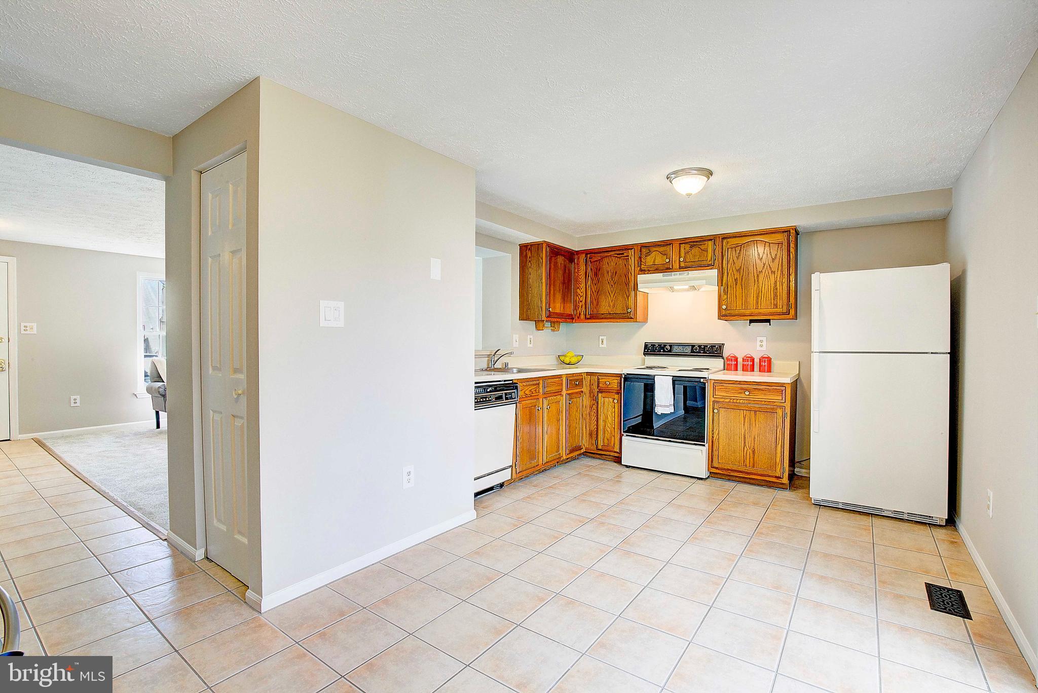 2530 Log Mill Court Crofton, MD 21114 - Photo 10 of 32