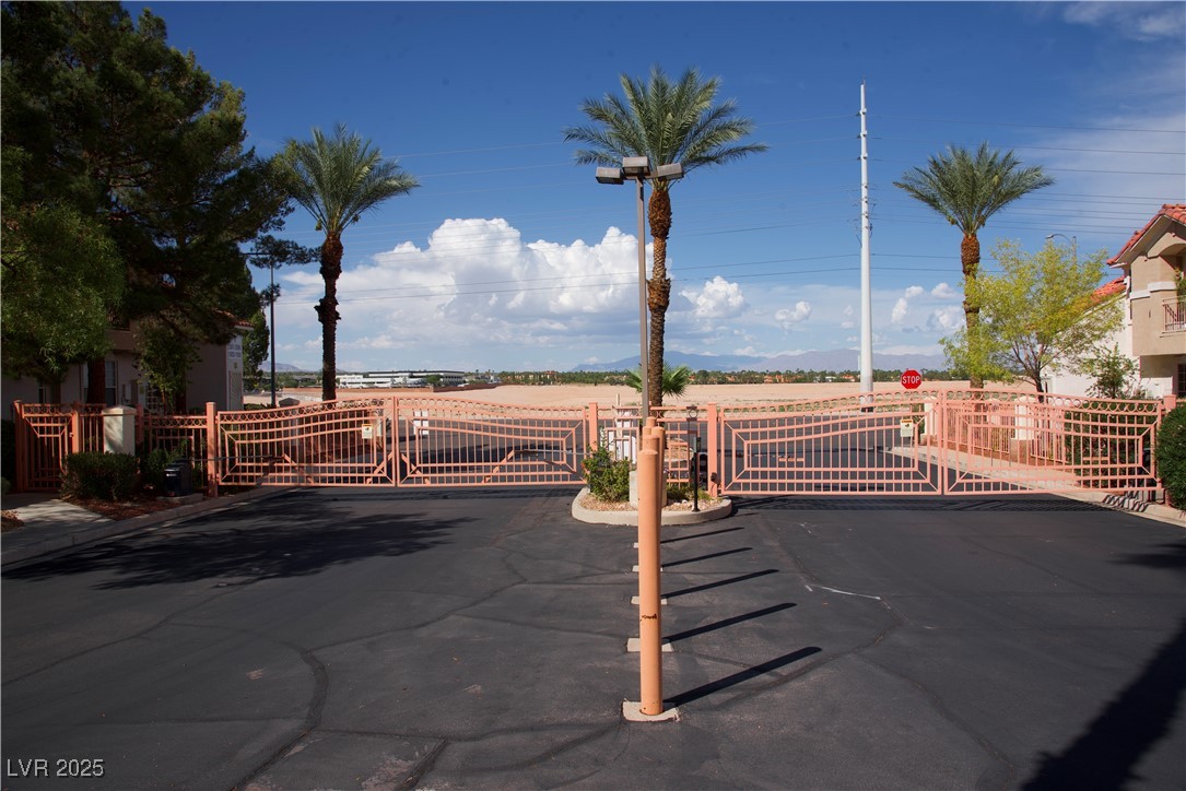 8555 West Russell Road, Unit 1078 Las Vegas, NV 89113 - Photo 6 of 34 View of gate