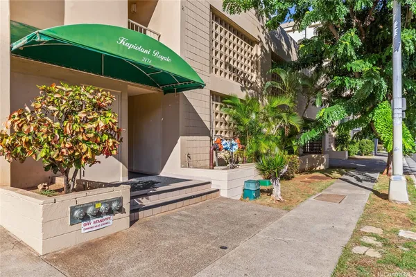 $3,200 | 2474 Kapiolani Boulevard, Unit 1503, Honolulu, HI 96826