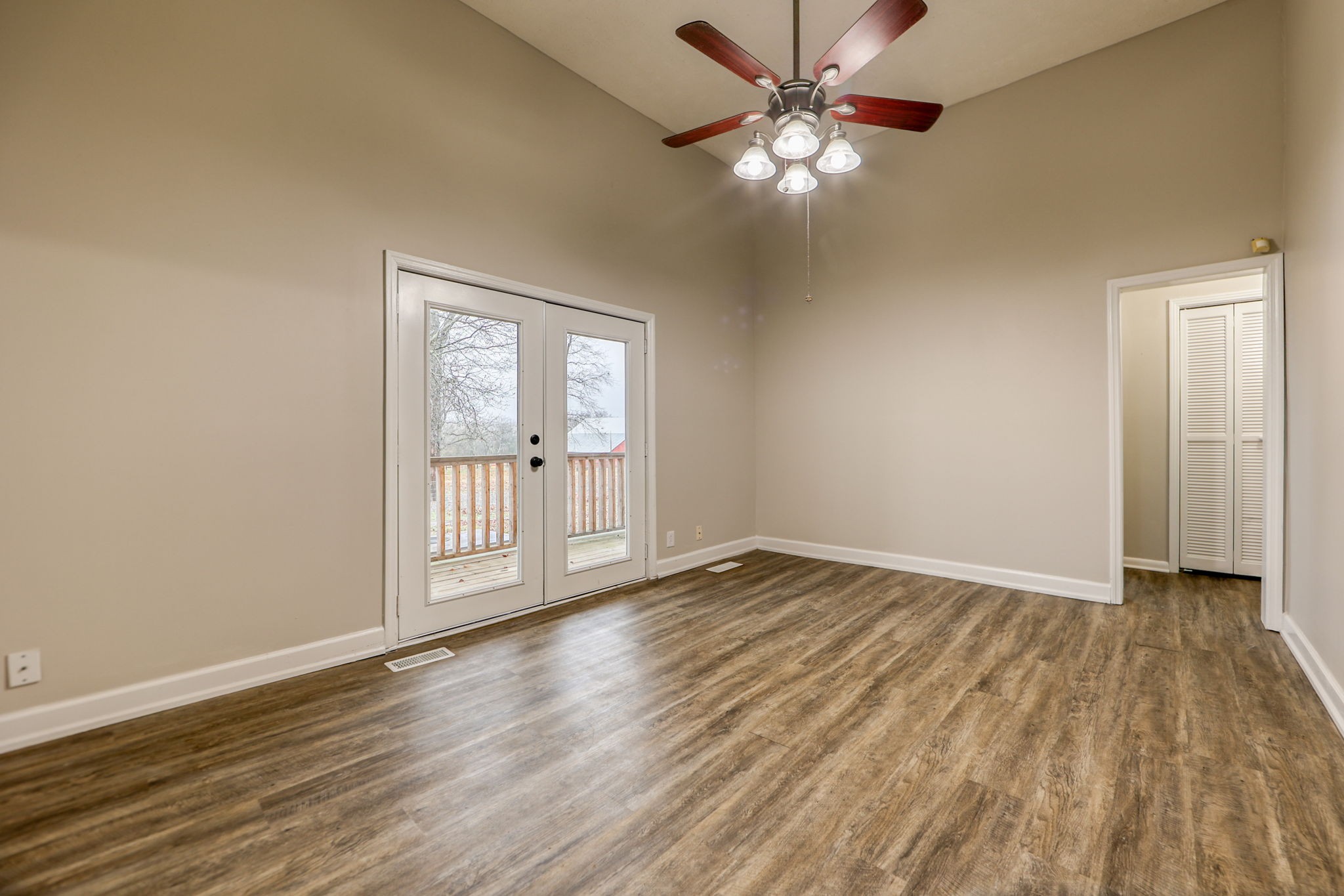 2030 Spring Creek Road Lebanon, TN 37087 - Photo 13 of 26