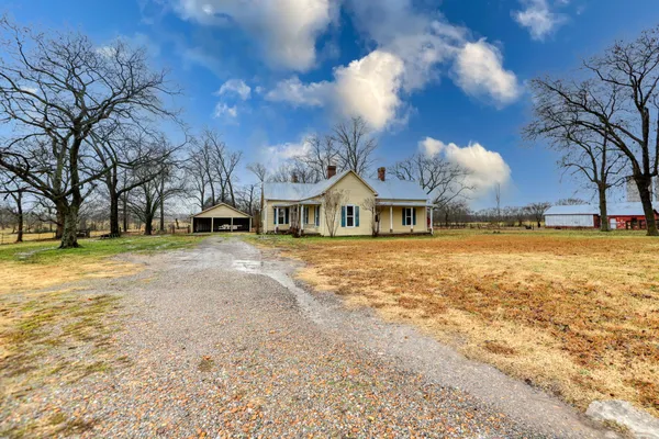 $1,800 | 2030 Spring Creek Road, Lebanon, TN 37087