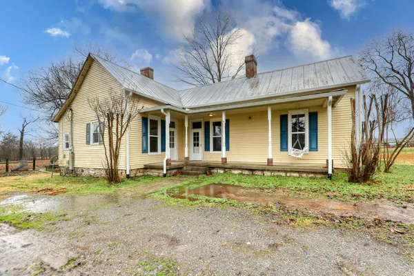 $1,800 | 2030 Spring Creek Road, Lebanon, TN 37087