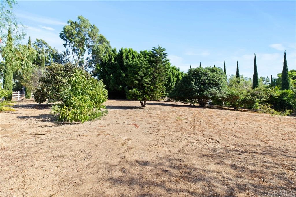 1313 Meredith Road Fallbrook, CA 92028 - Photo 24 of 25 Gallery Image 24