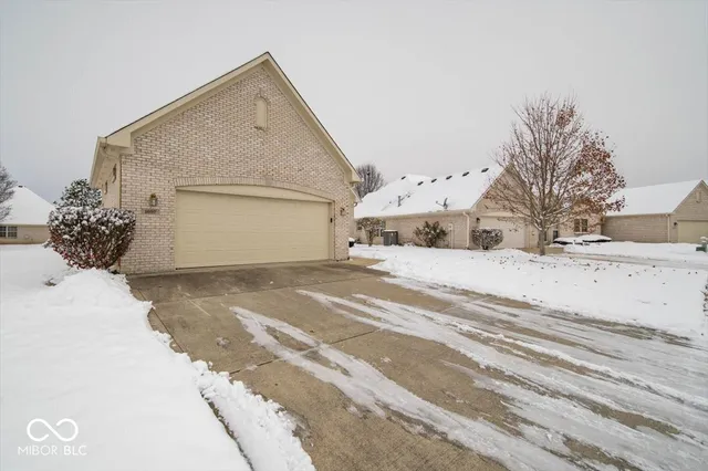 $329,900 | 1657 Grindstone Way, Greenfield, IN 46140