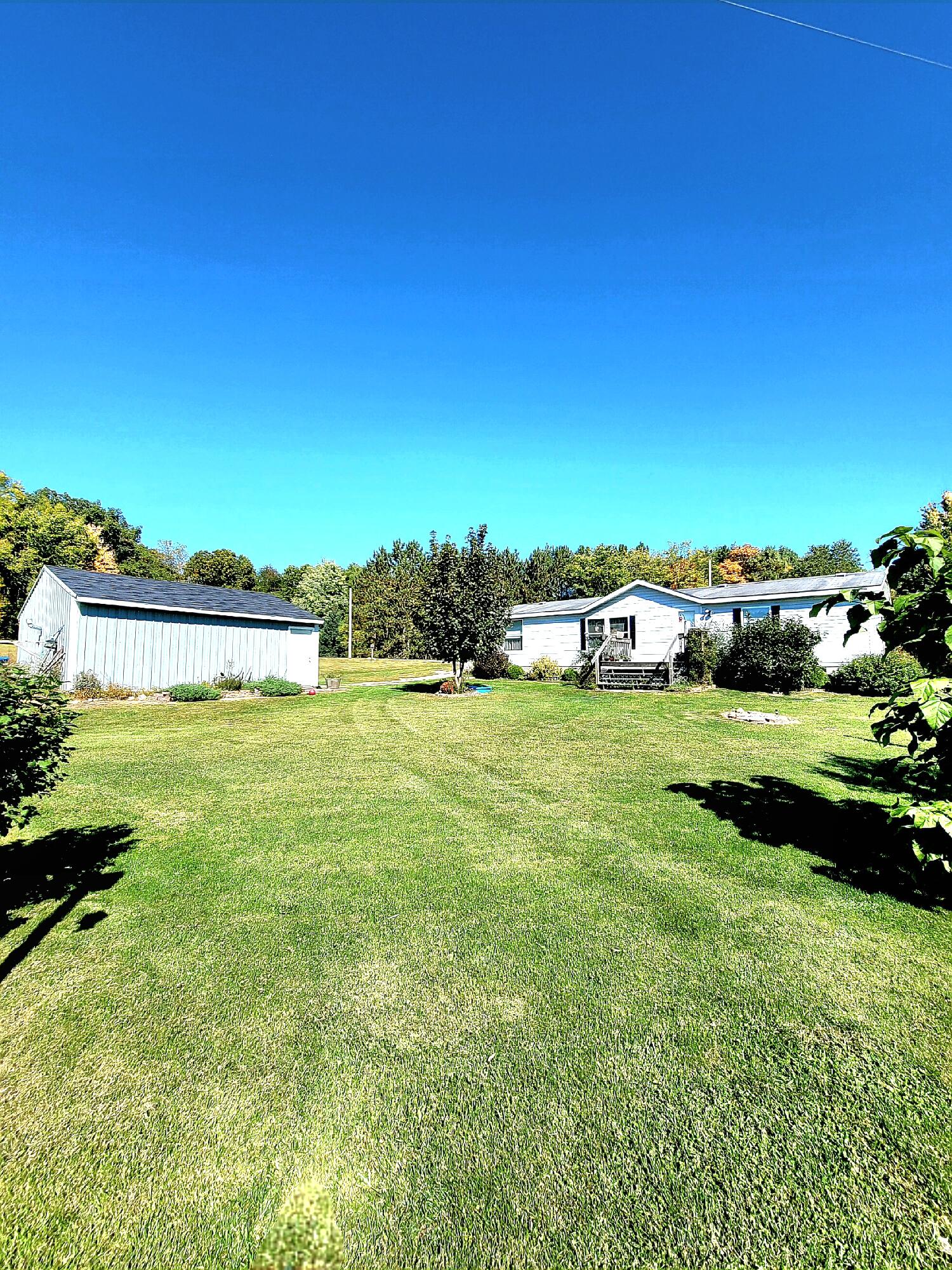 2383 West Fenwick Road Fenwick, MI 48834 - Photo 4 of 55 20231003_131425