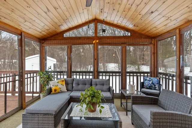 $625,000 | 7 Brentwood Avenue, Salem, NH 03079