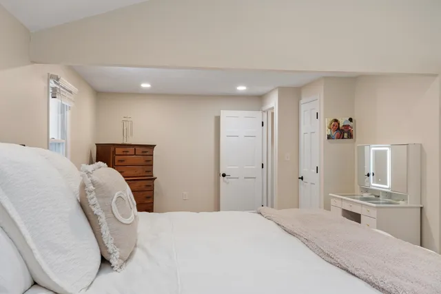 $625,000 | 7 Brentwood Avenue, Salem, NH 03079