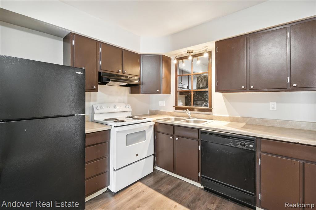 330 South Drake Road, Unit M08 Kalamazoo, MI 49009 - Photo 53 of 64
