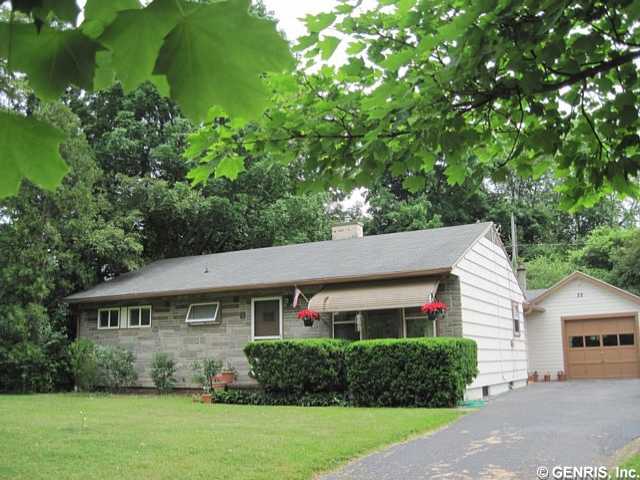 32 Coronet Road Henrietta, NY 14623 - Photo 1 of 1 Exterior Front