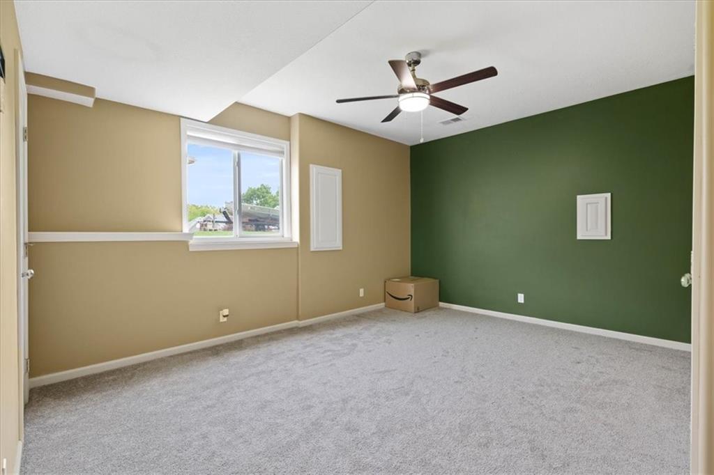 16746 Ruby Way Basehor, KS 66007 - Photo 25 of 32