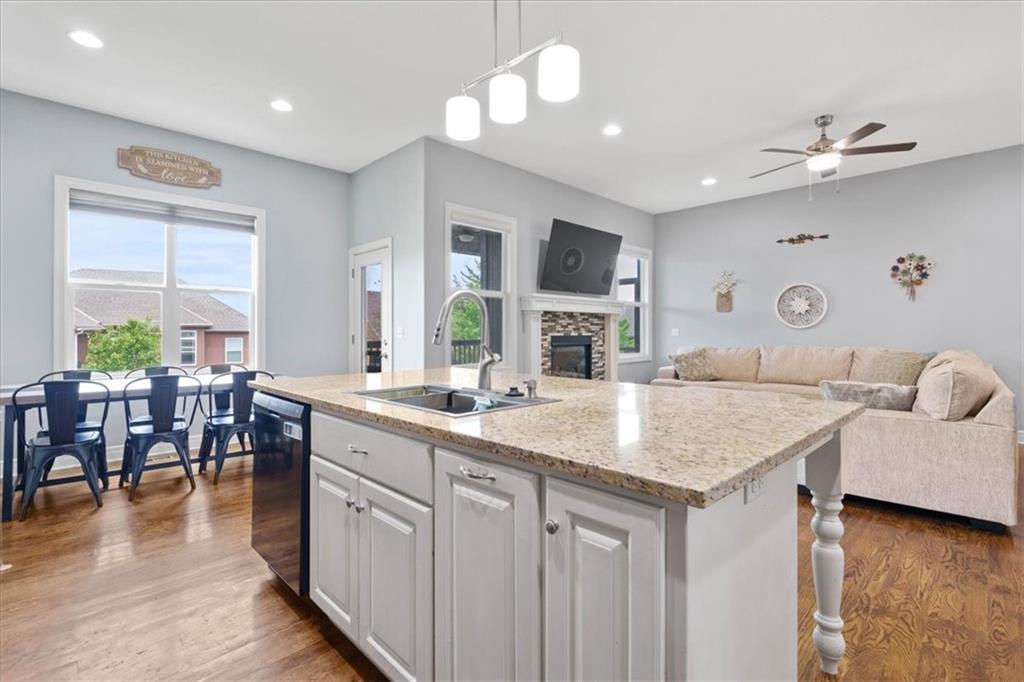 16746 Ruby Way Basehor, KS 66007 - Photo 10 of 32
