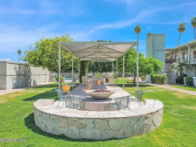 $1,399 | 1702 West Tuckey Lane, Unit 209, Phoenix, AZ 85015