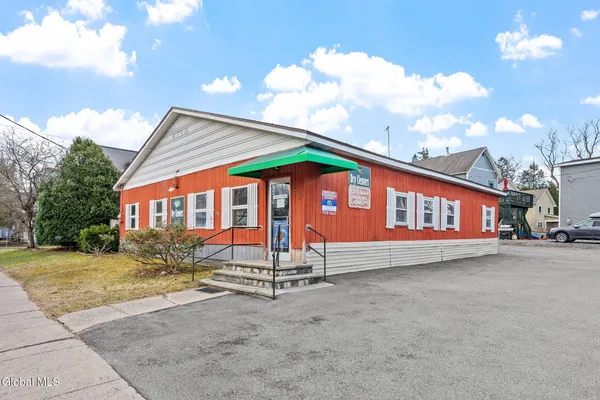 $850,000 | 48 Lincoln Avenue, Saratoga Springs, NY 12866
