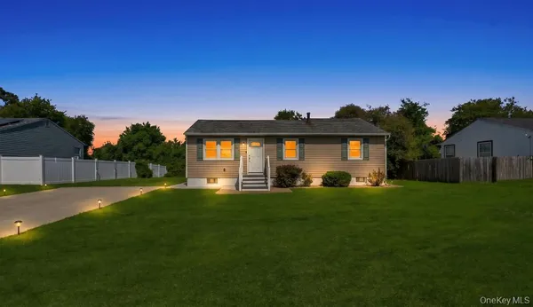 $449,999 | 941 Provost Avenue, Bellport, NY 11713