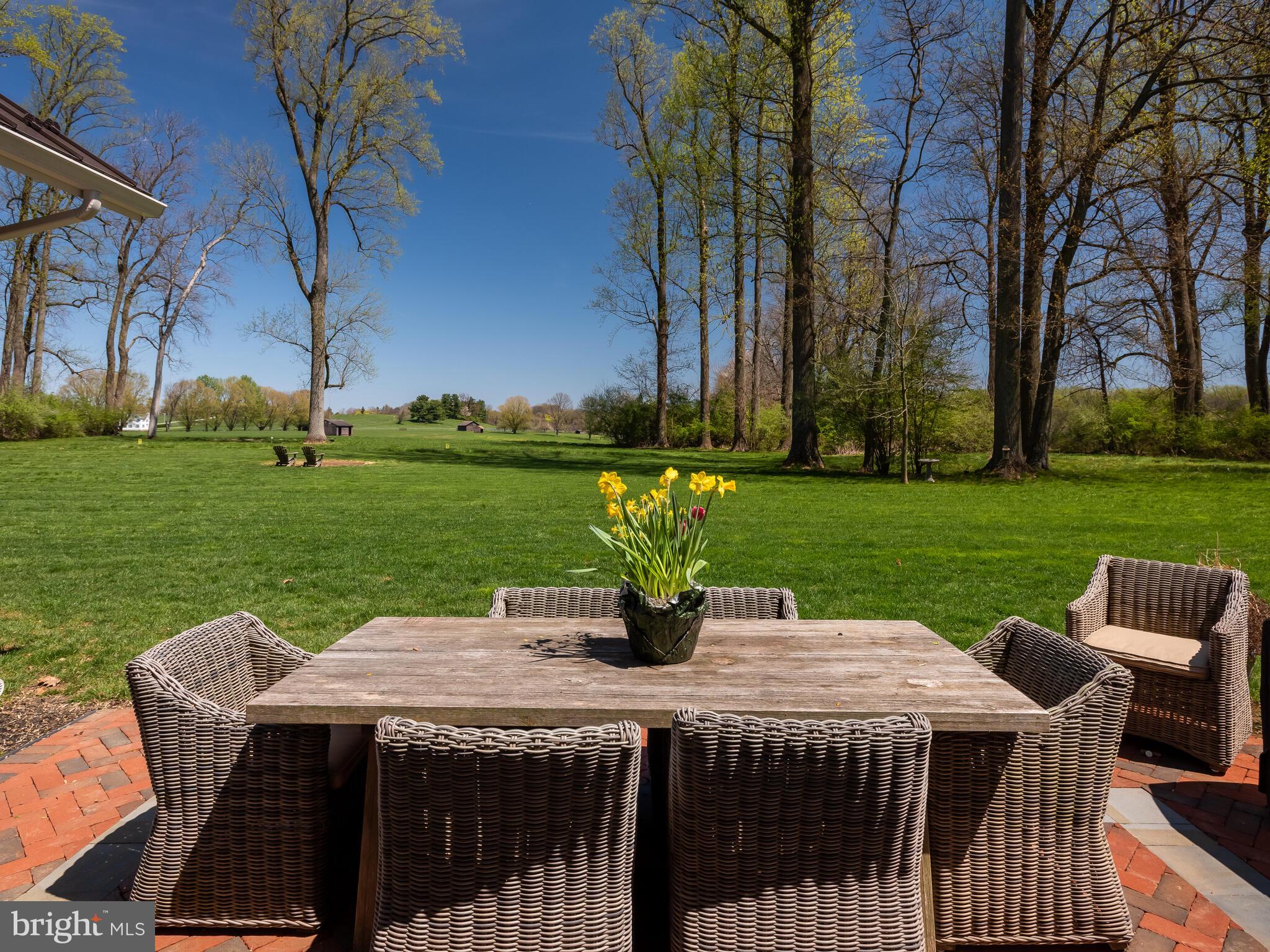 8 Radnor Road Newtown Square, PA 19073 - Photo 3 of 42