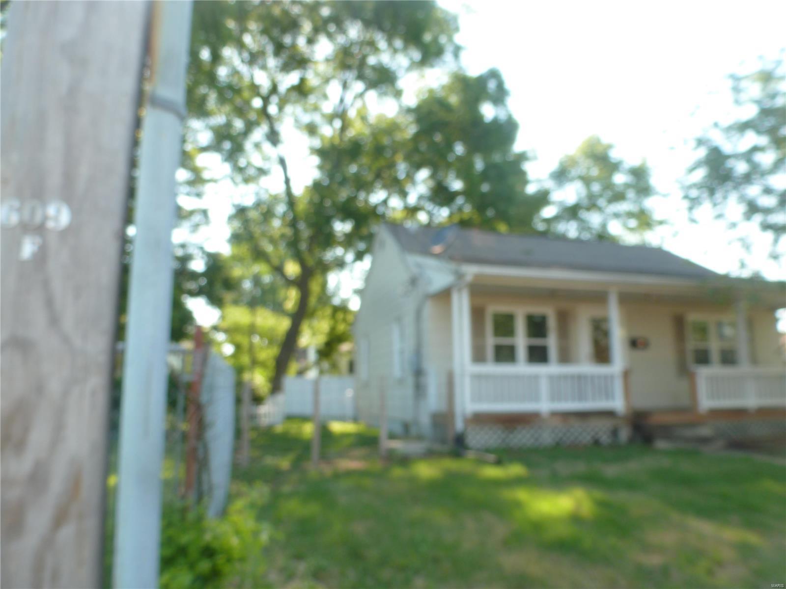 609 Bloom Street Red Bud, IL 62278 - Photo 9 of 10 Gallery Image 9