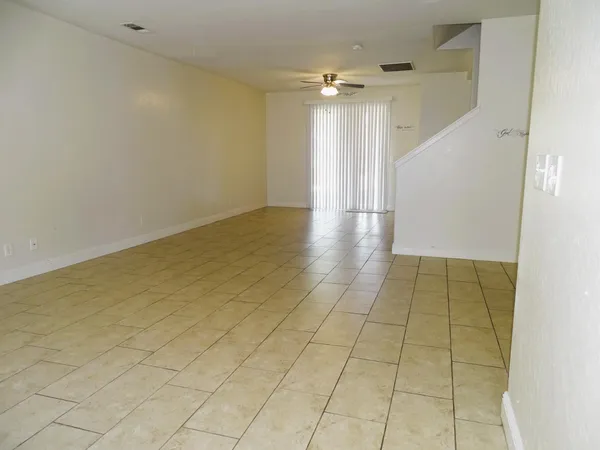 $454,900 | 1325 South Bailey Avenue, Fresno, CA 93727