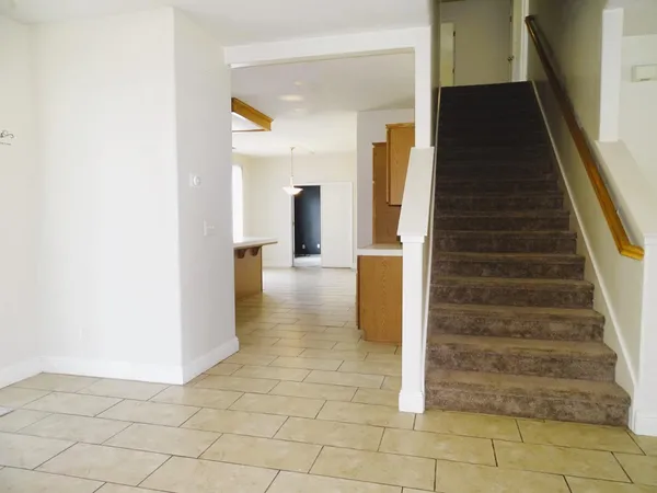 $454,900 | 1325 South Bailey Avenue, Fresno, CA 93727