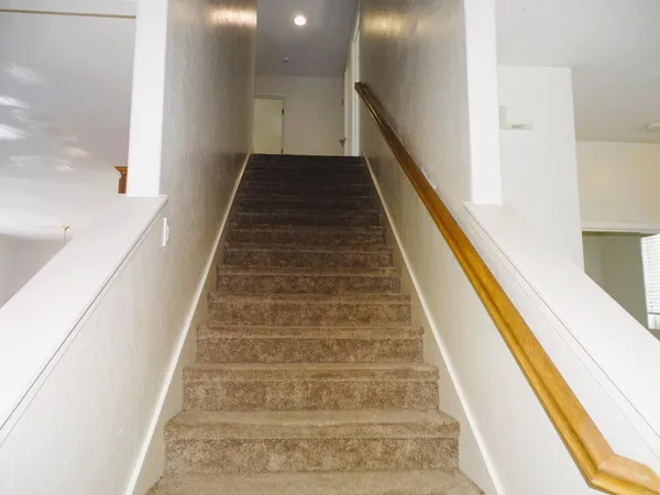 $454,900 | 1325 South Bailey Avenue, Fresno, CA 93727