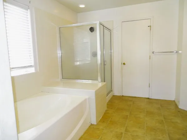 $454,900 | 1325 South Bailey Avenue, Fresno, CA 93727