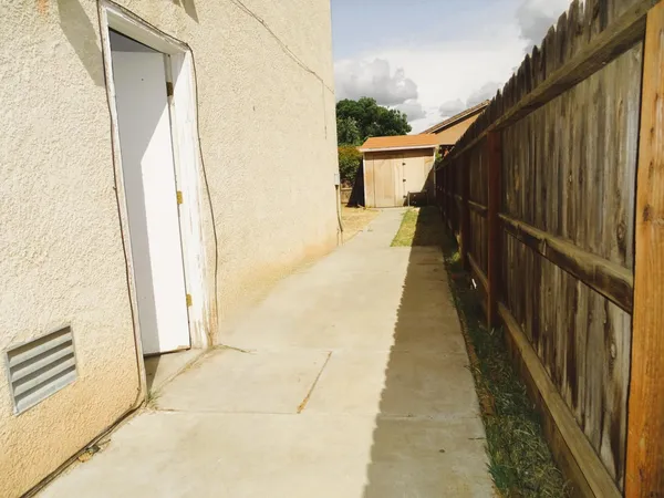 $454,900 | 1325 South Bailey Avenue, Fresno, CA 93727