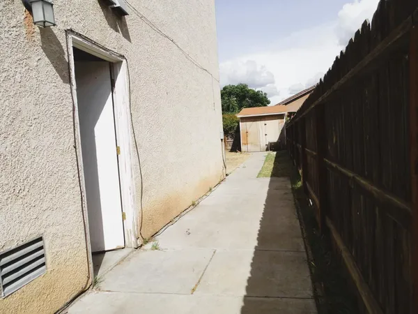 $454,900 | 1325 South Bailey Avenue, Fresno, CA 93727