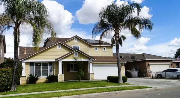 $454,900 | 1325 South Bailey Avenue, Fresno, CA 93727